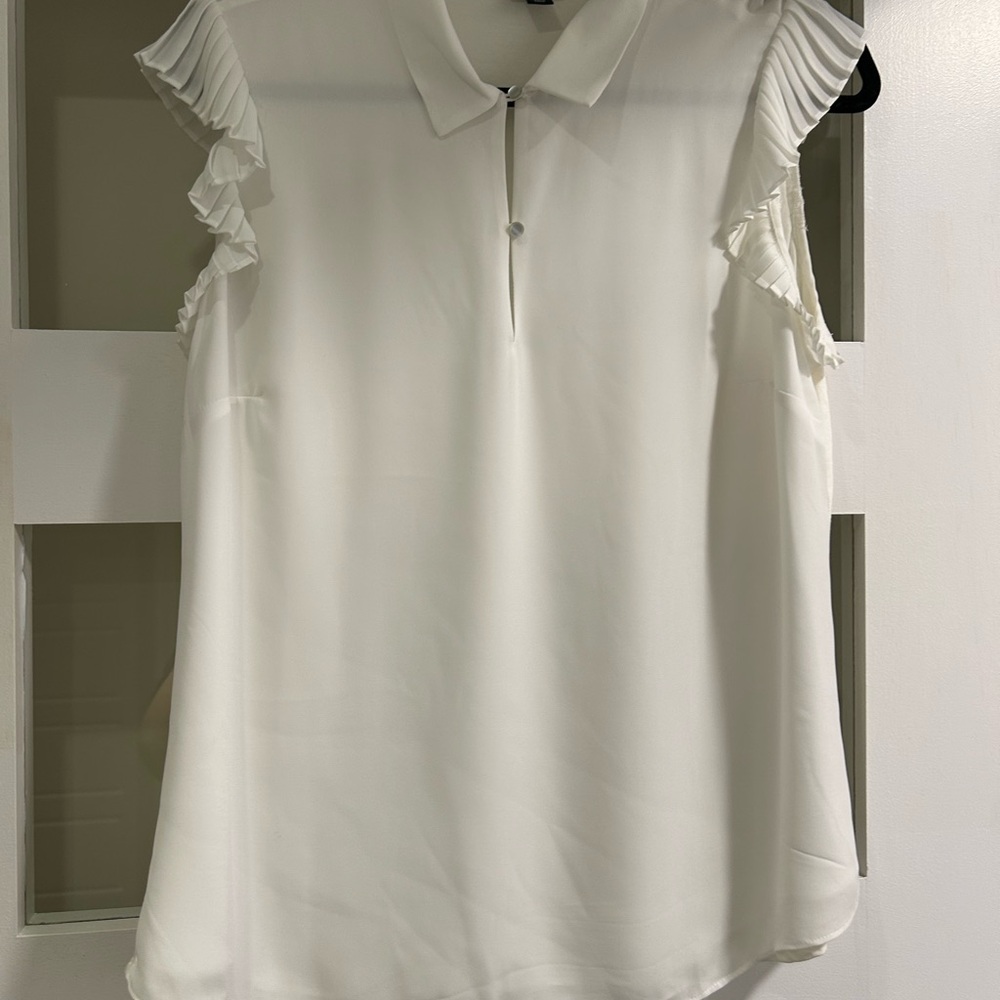 RW&CO. White Ruffle Sleeve Mixed Fabric Blouse